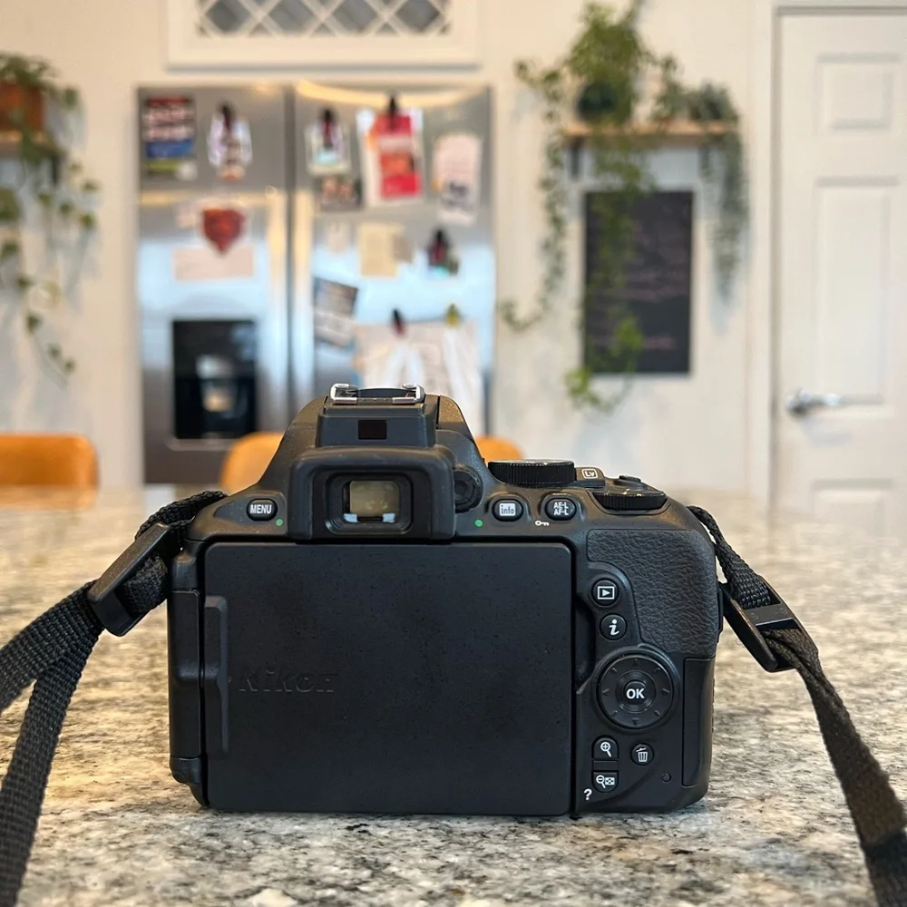 Nikon D5600 DSLR Camera